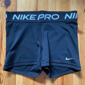 Nike Pro Women’s Shorts 3”